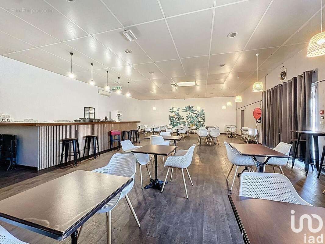 Photo 3 - Commerce à PEZENAS