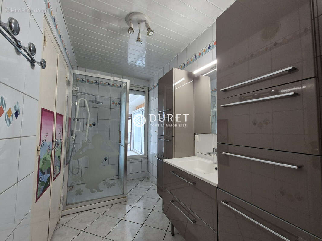 Maison 130 m² à Tillieres  - photo 7