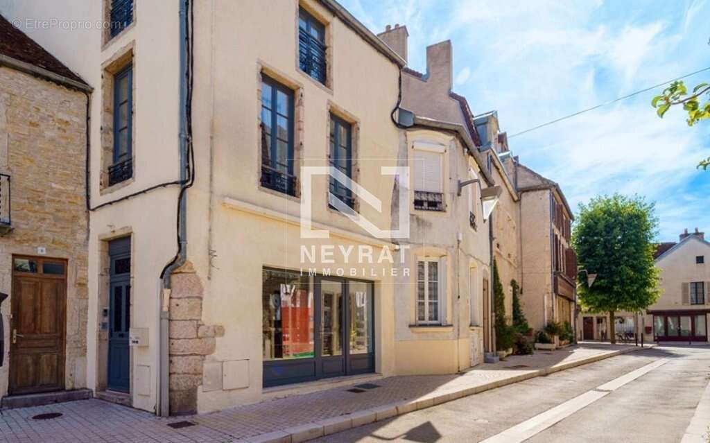 Maison à NUITS-SAINT-GEORGES