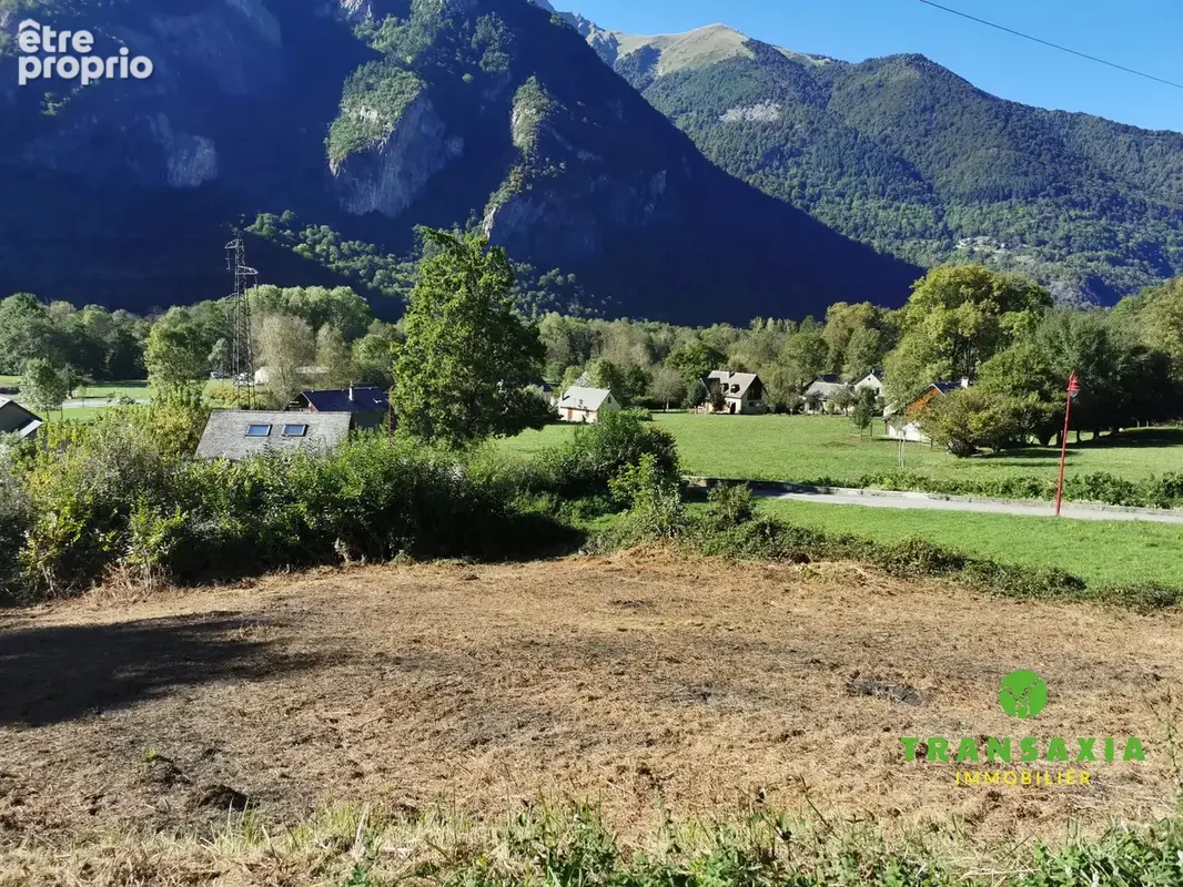 Terrain 2370 m² à Bagneres-De-Luchon  - photo 3