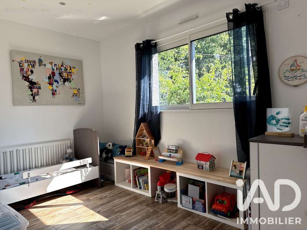 Photo 7