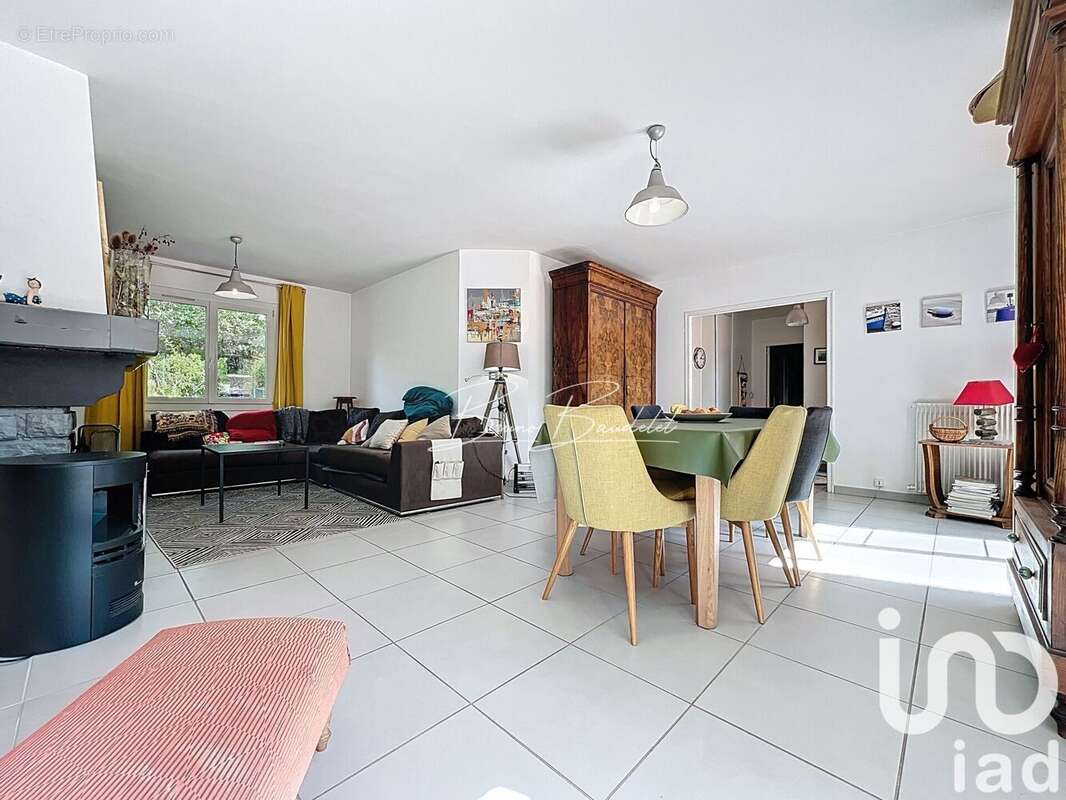 Maison 200 m² à Cursan  - photo 8