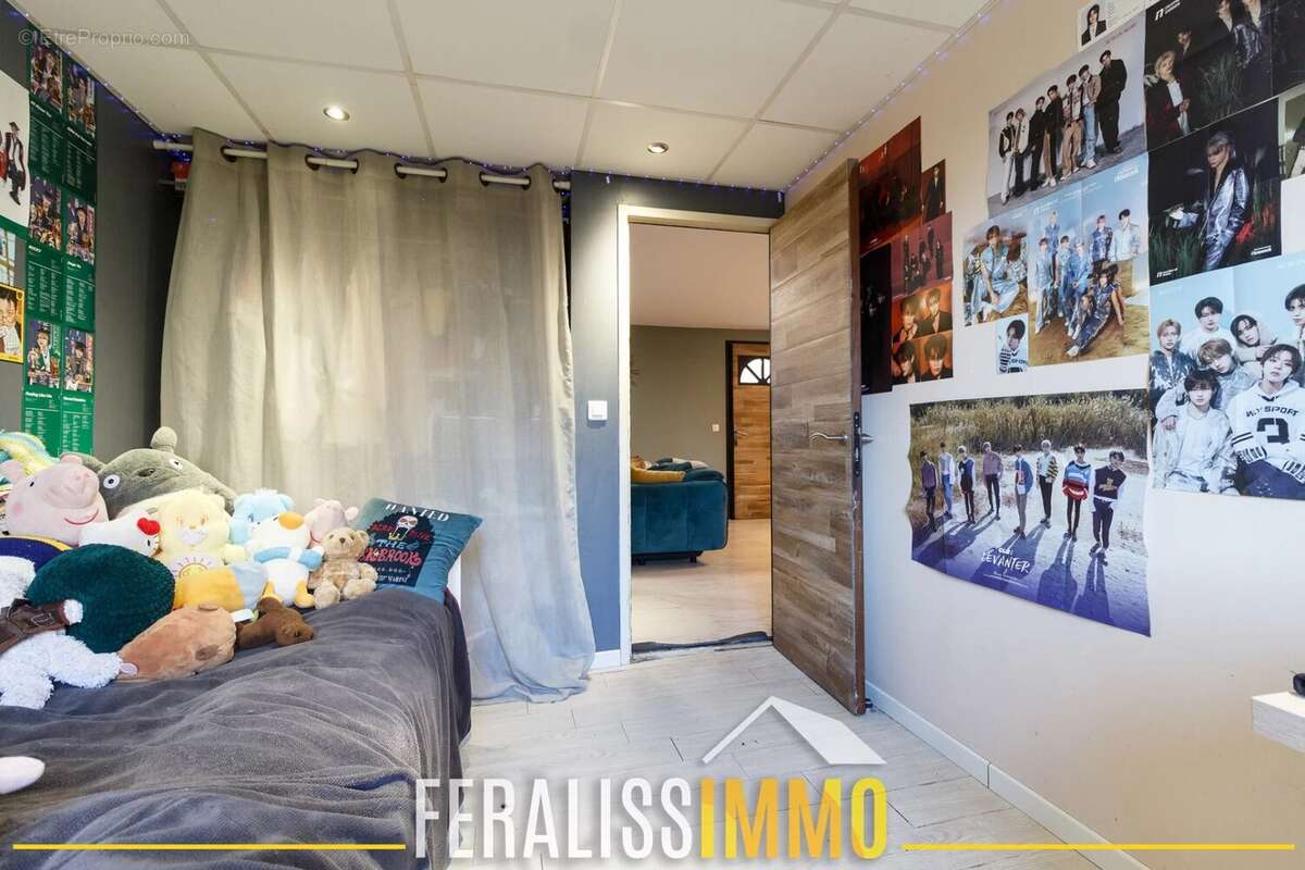 Maison à VAUX-SUR-SEINE