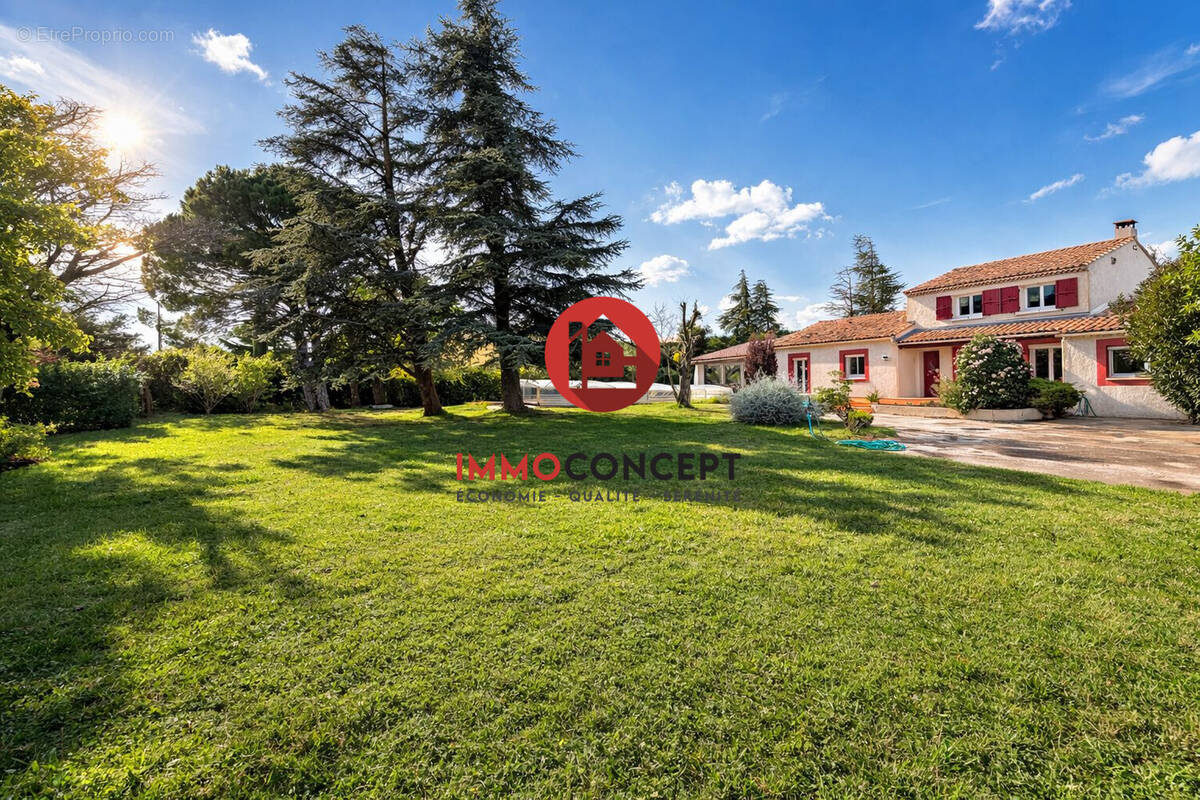 Maison à ROCHEFORT-DU-GARD