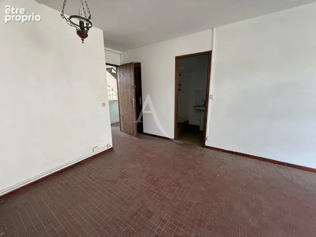 Opportunité à saisir aux Abymes ? Fort potentiel ! - photo 2