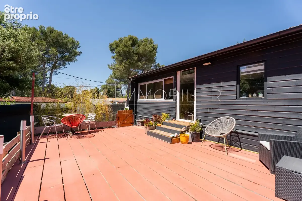 Maison à LE CASTELLET
