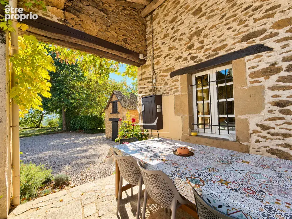 Propriété de caractere renovee, avec maison d'habitation, gîtes, dependances et piscine - segala tarnais - photo 12
