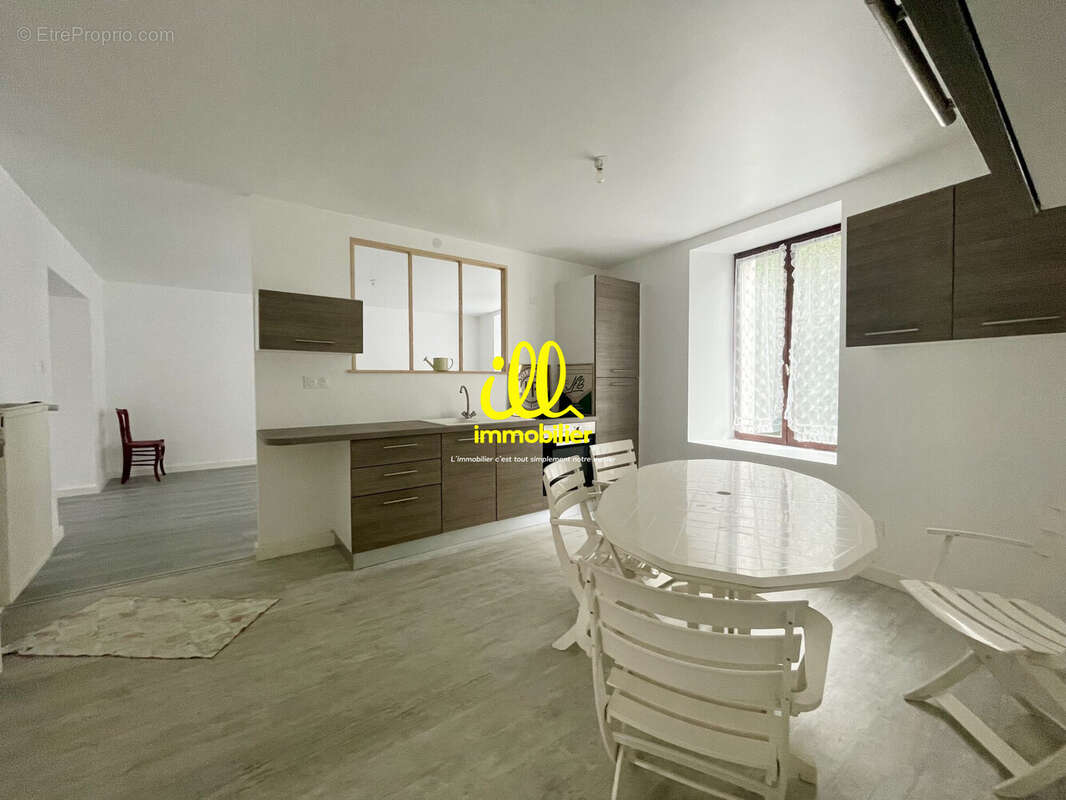 Appartement 187 m² à Nouzonville  - photo 2