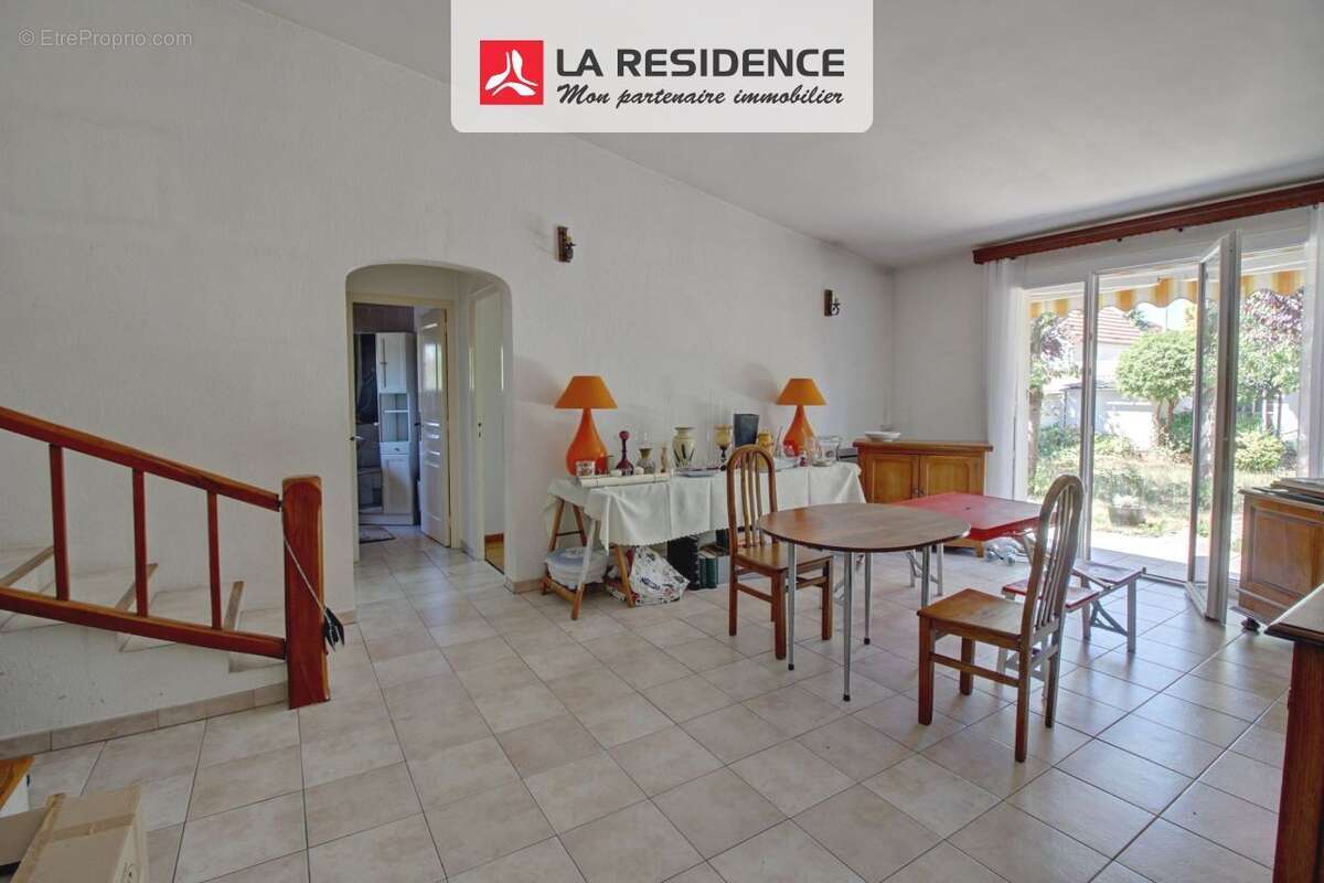 Maison 95 m² à Conflans-Sainte-Honorine  - photo 3