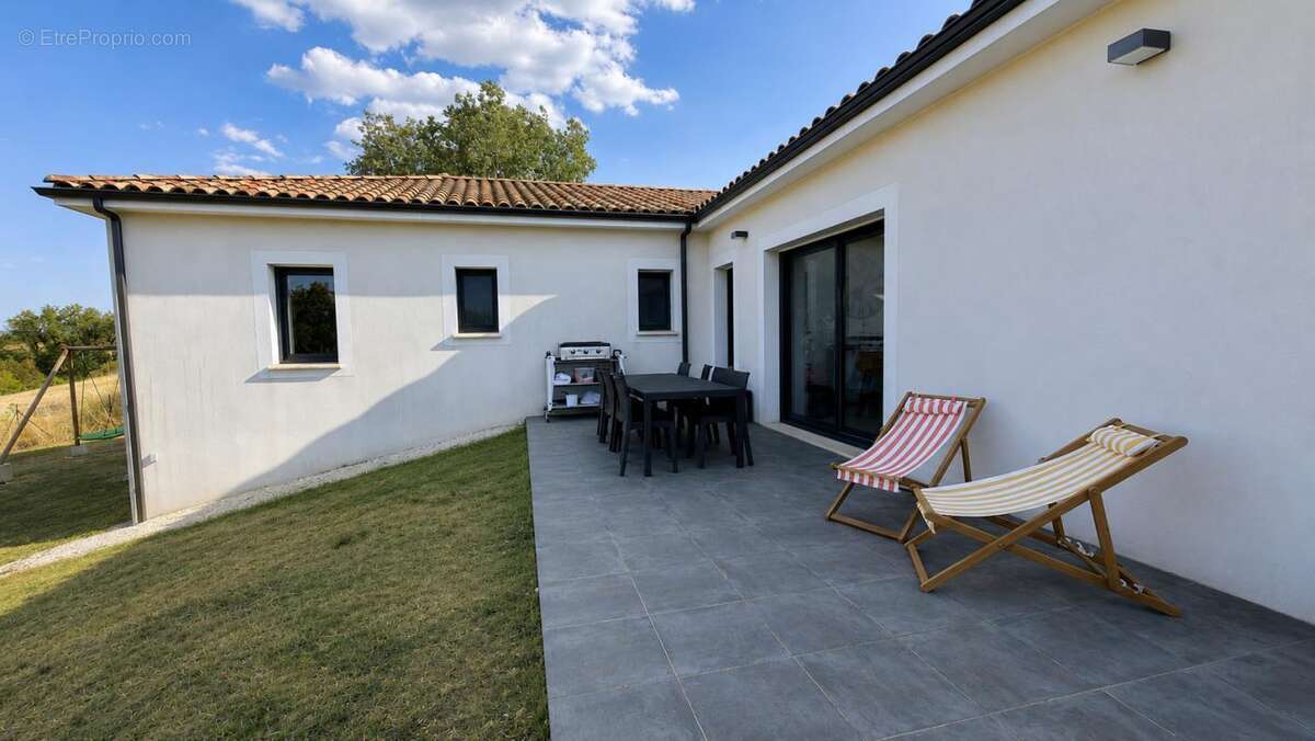 Maison de plain-pied T6 à 10 minutes de CAHORS - photo 17