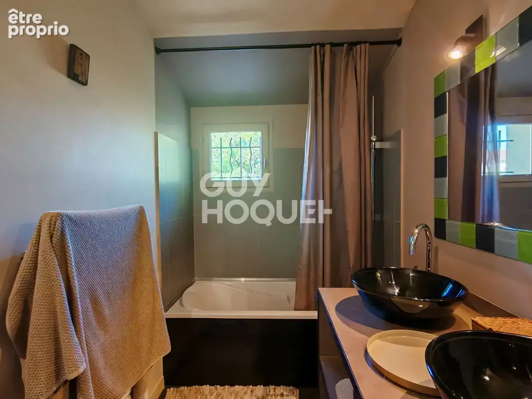 Maison prête à vivre 74m² avec jardin, terrasse et stationnements privatifs - Proximité commodités - photo 10