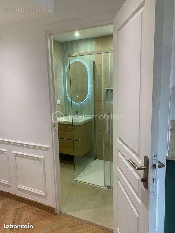 Appartement à FRESNES