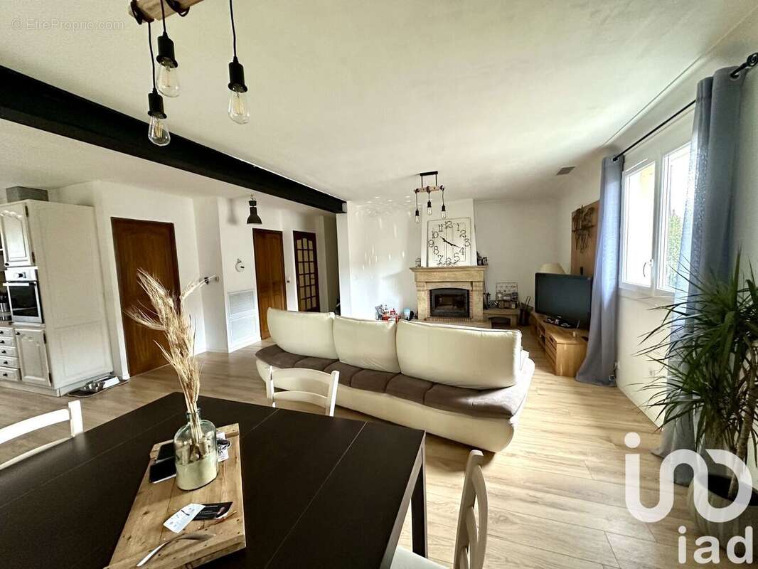 Photo 2 - Maison à MILHAUD