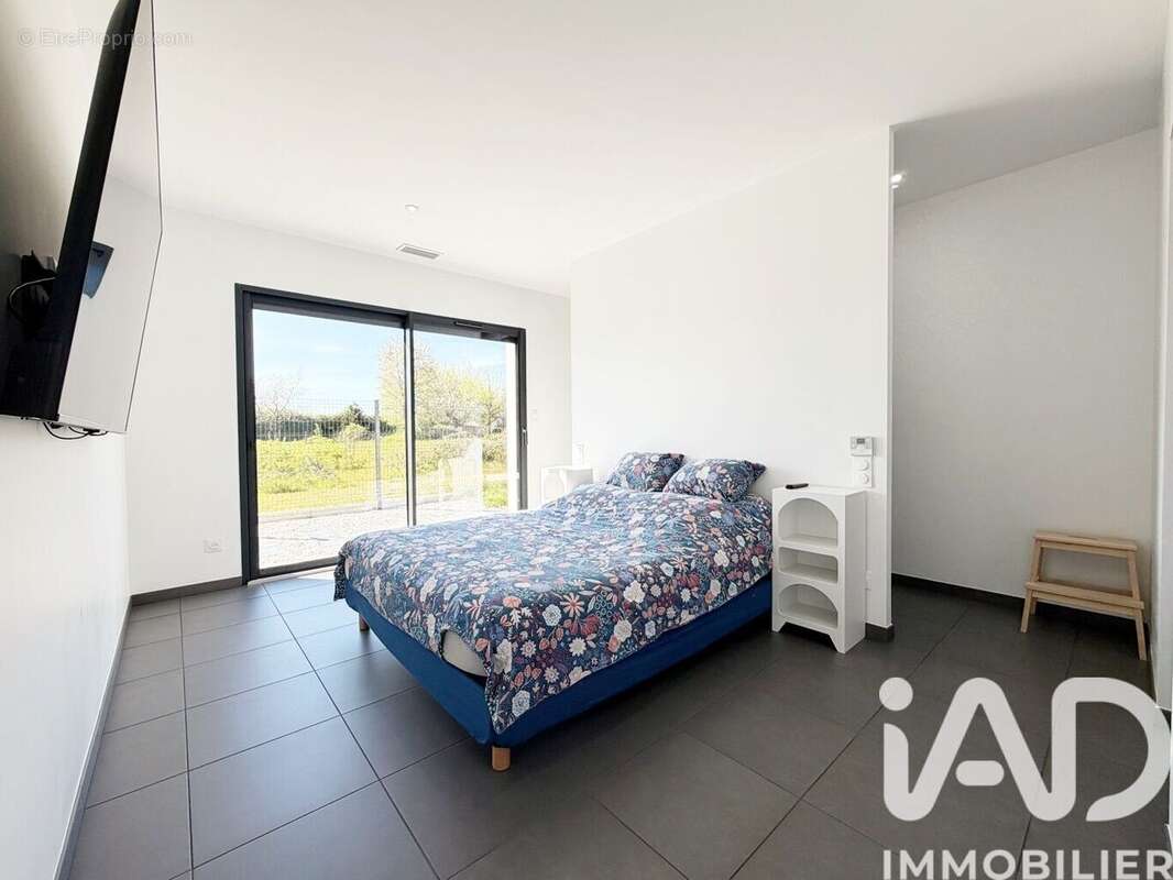 Photo 4 - Maison à SAINT-MEDARD-DE-GUIZIERES