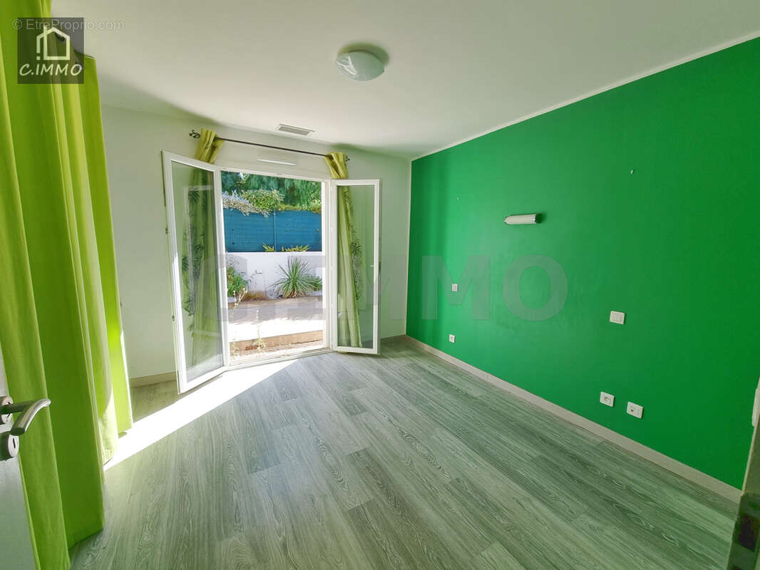 Maison à SERVIAN