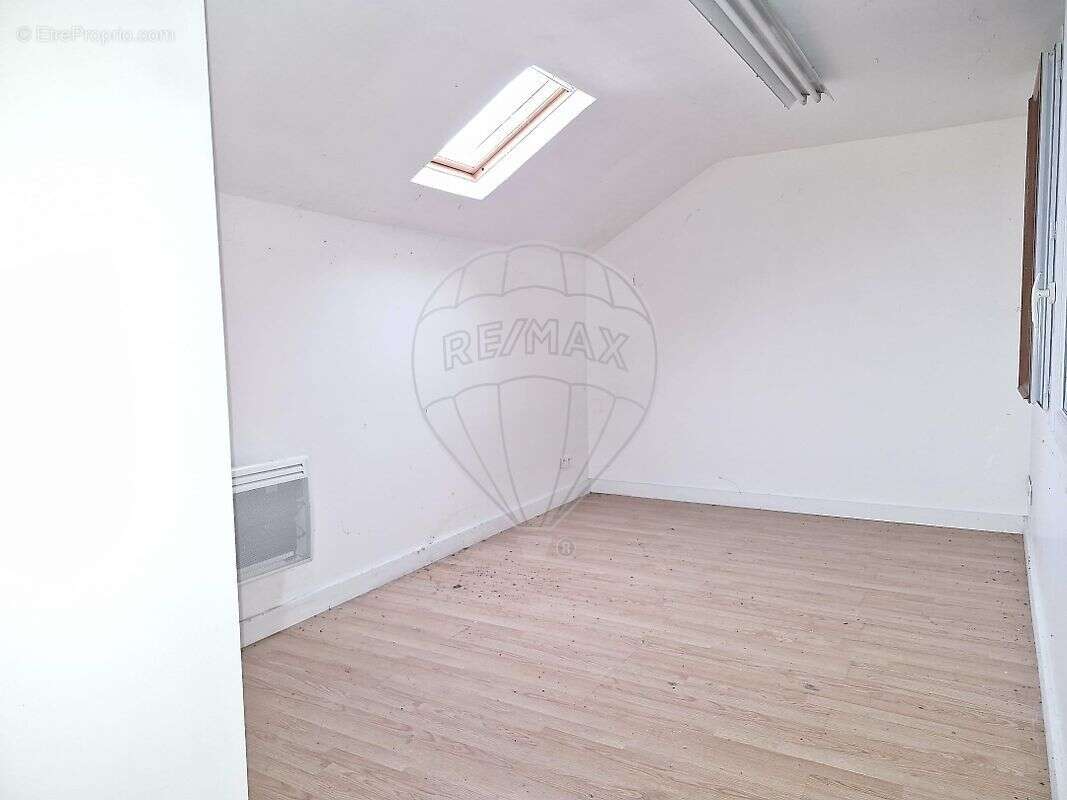 Commerce à FOURCHAMBAULT