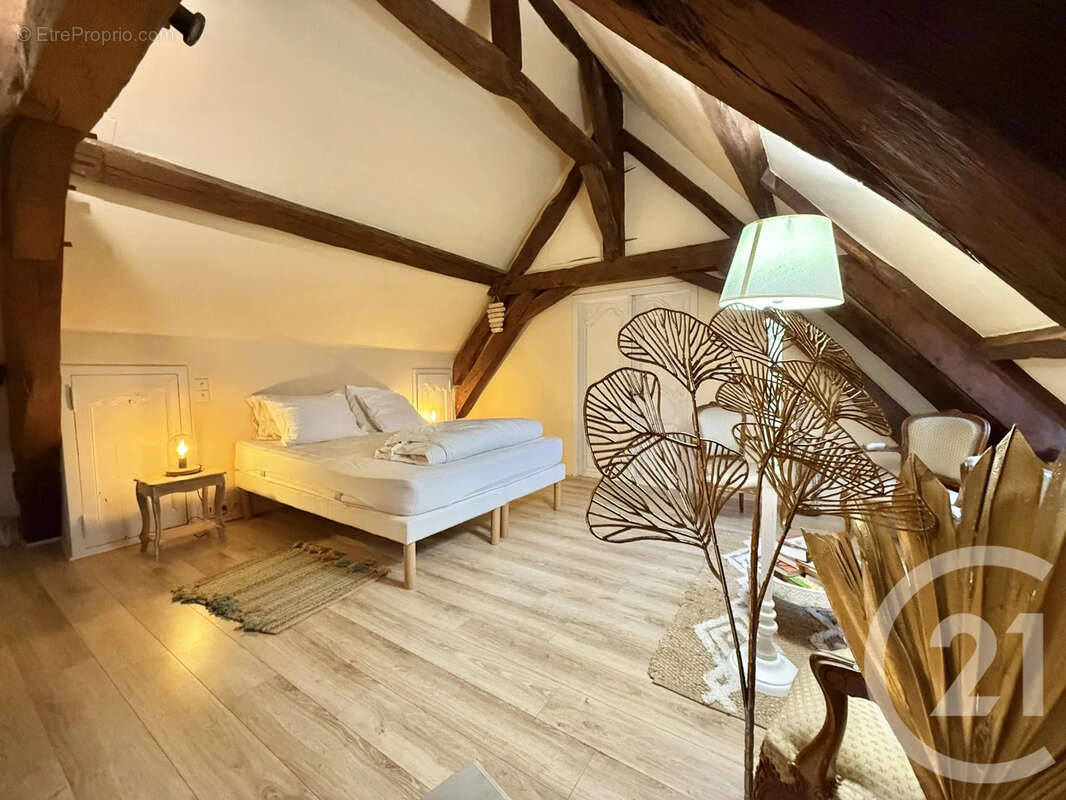 Maison à SAINT-POURCAIN-SUR-BESBRE