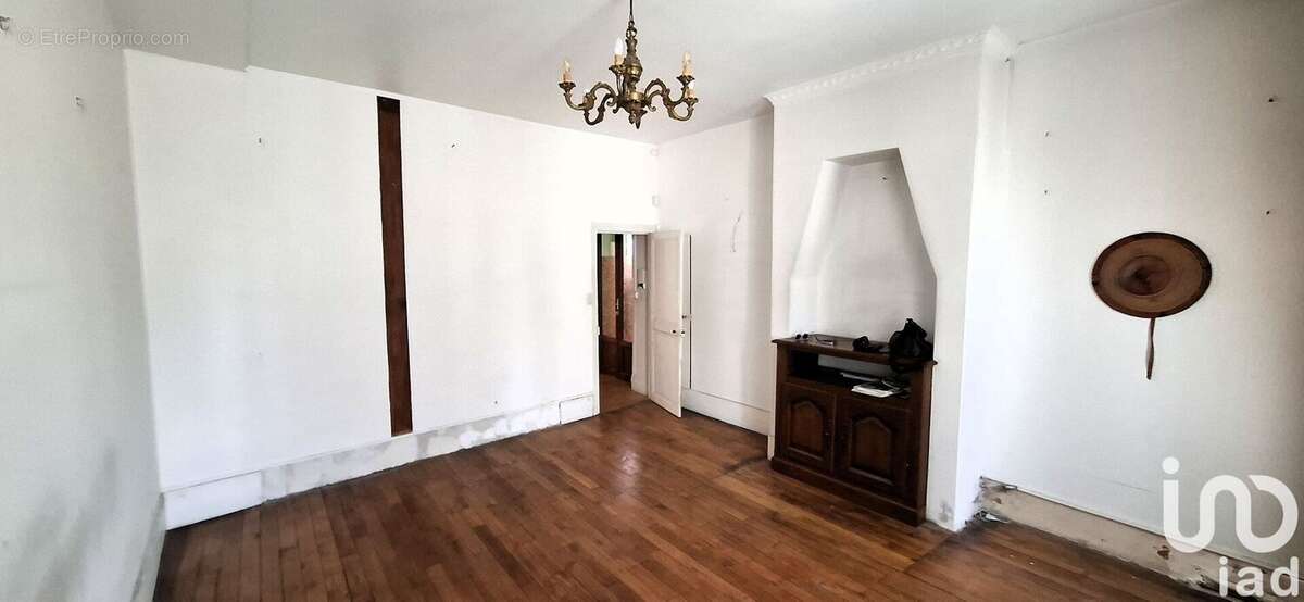 Photo 4 - Maison à VILLENEUVE-SUR-YONNE