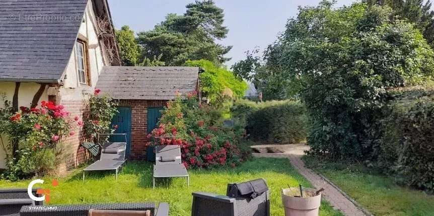 Maison à SAINT-OUEN-DE-THOUBERVILLE