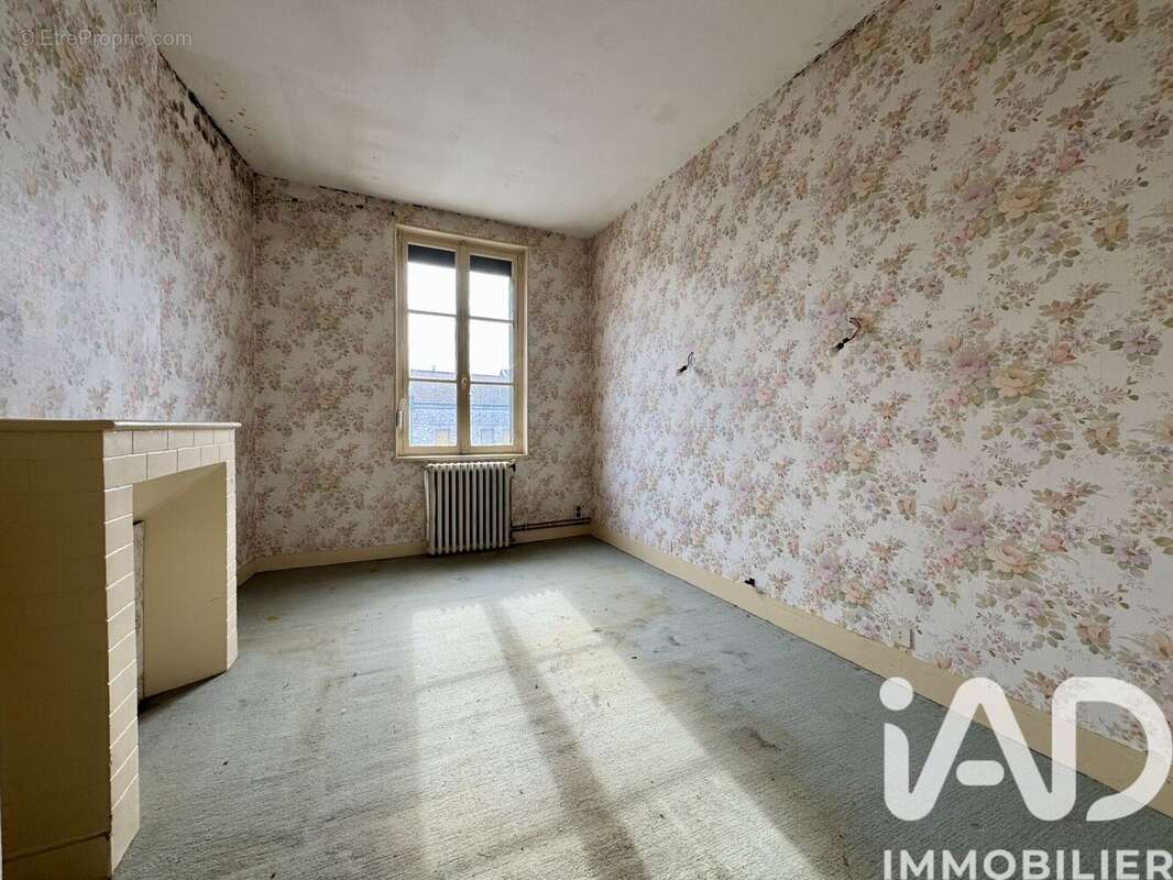 Maison 300 m² à Grandpre  - photo 7