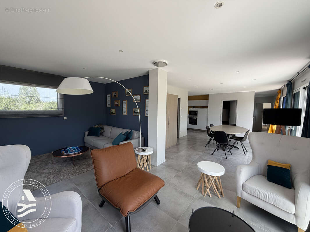 Maison à LOCMARIAQUER