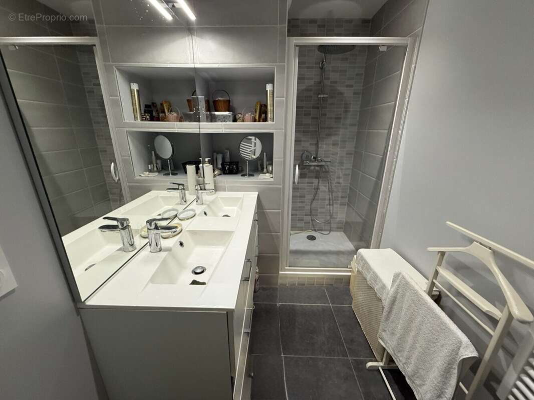 Appartement à MELESSE