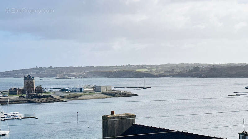 Maison à CAMARET-SUR-MER