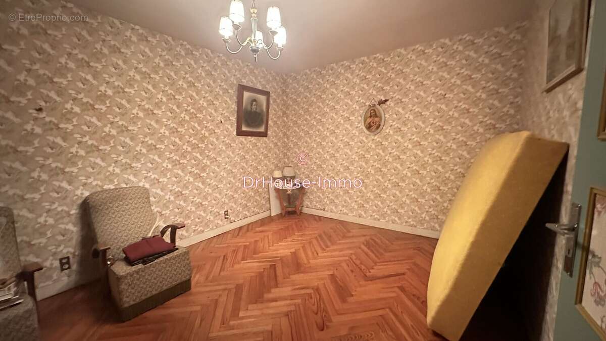 Maison 266 m² à Castelnau-De-Medoc  - photo 7