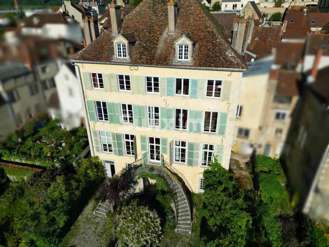 Maison à MONTBARD