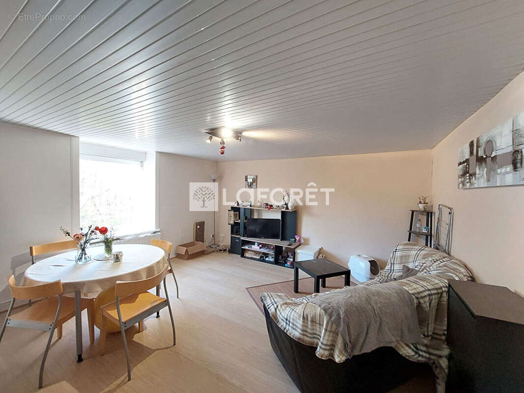 Appartement à AUDUN-LE-TICHE