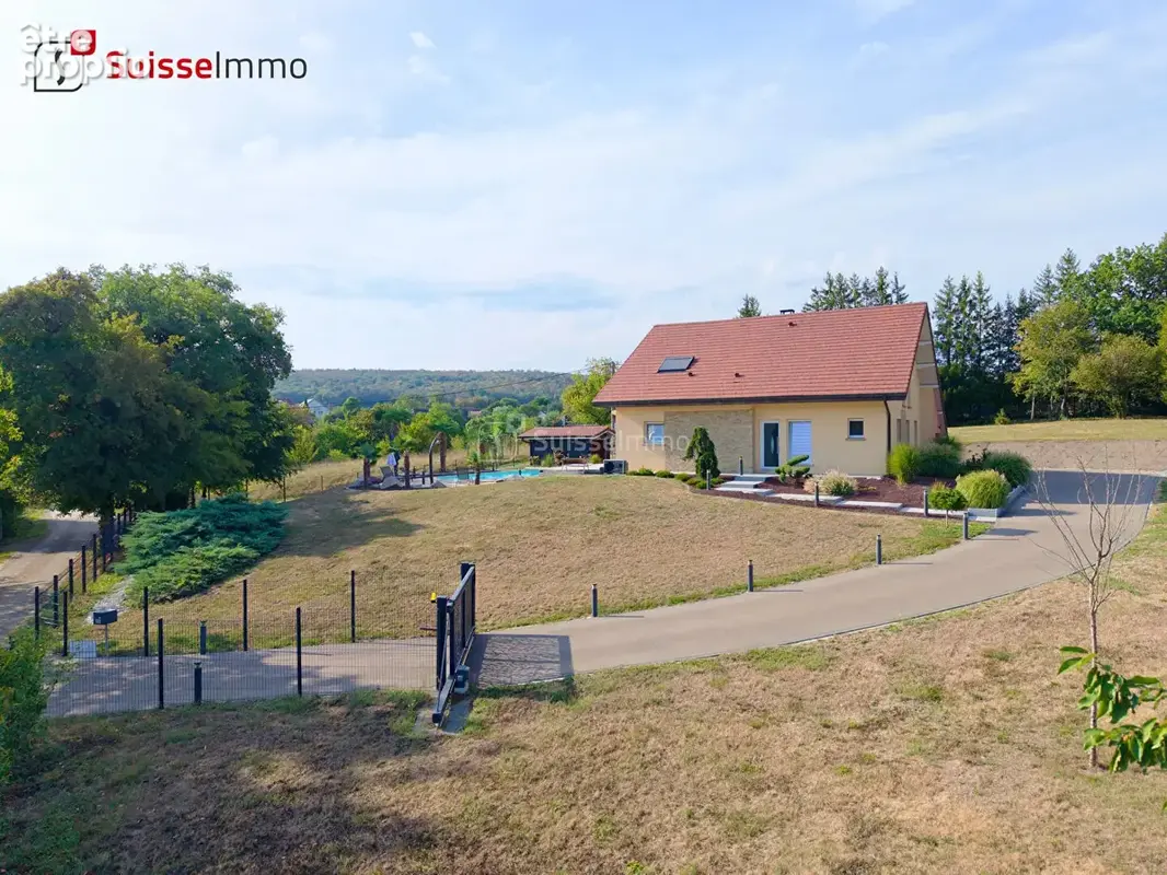 Maison Desandans 228 m2 sur 40 ares de terrain - photo 6