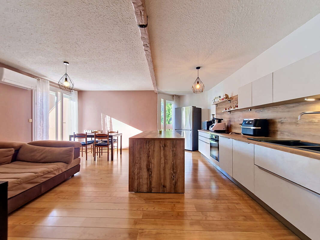 Appartement à GIERES