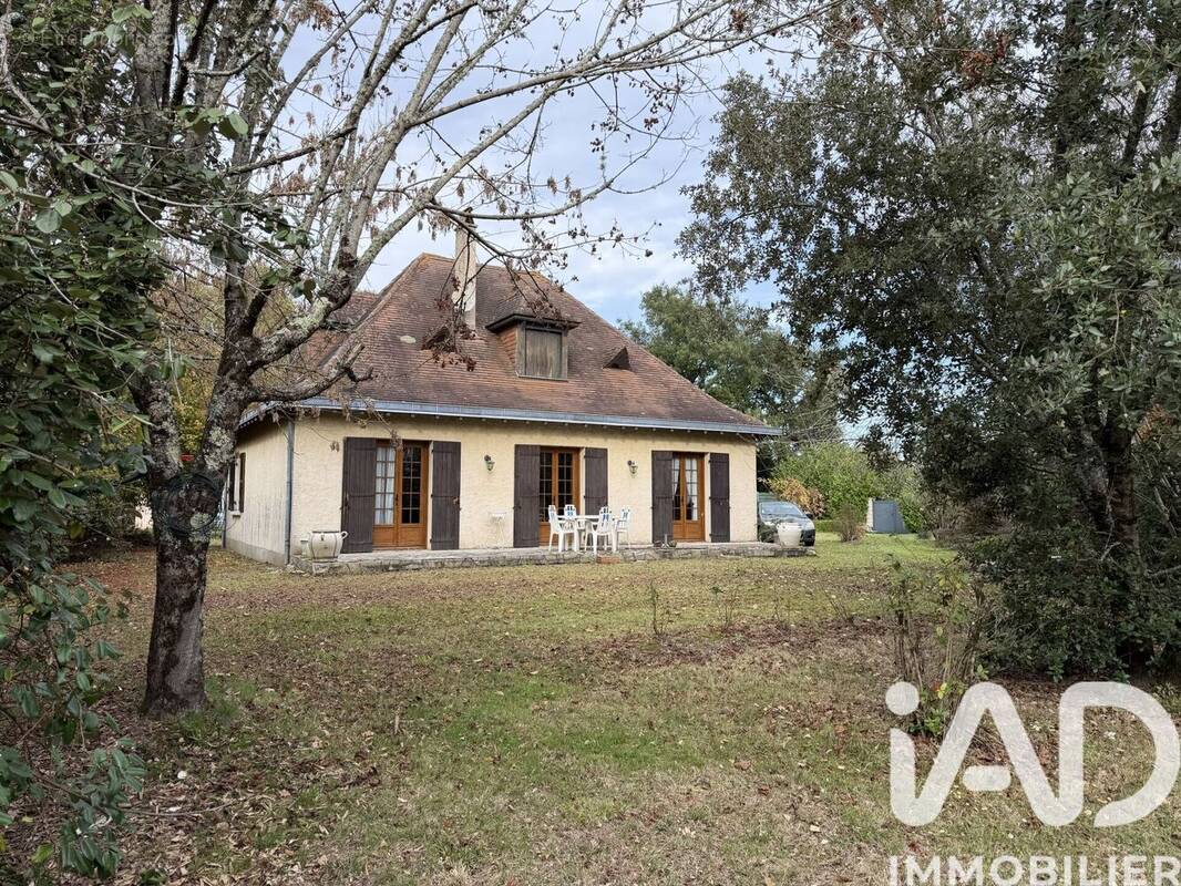 Photo 1 - Maison à MONTPON-MENESTEROL