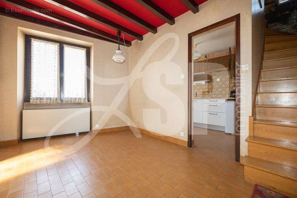 Maison de village avec jardin + Dépendance - Maison à BEAUCROISSANT