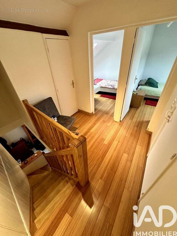 Maison 95 m² à Saint-Arnoult-En-Yvelines  - photo 5