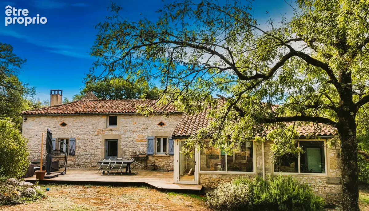 Quercynoise 250 m² piscine et bois sur 2 ha - photo 1