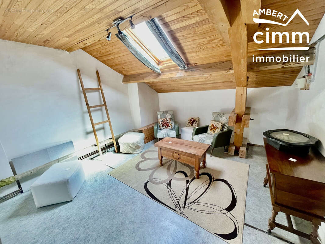 Appartement à AMBERT