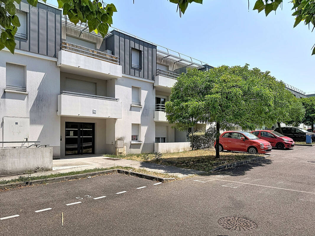 Appartement à VILLENAVE-D'ORNON