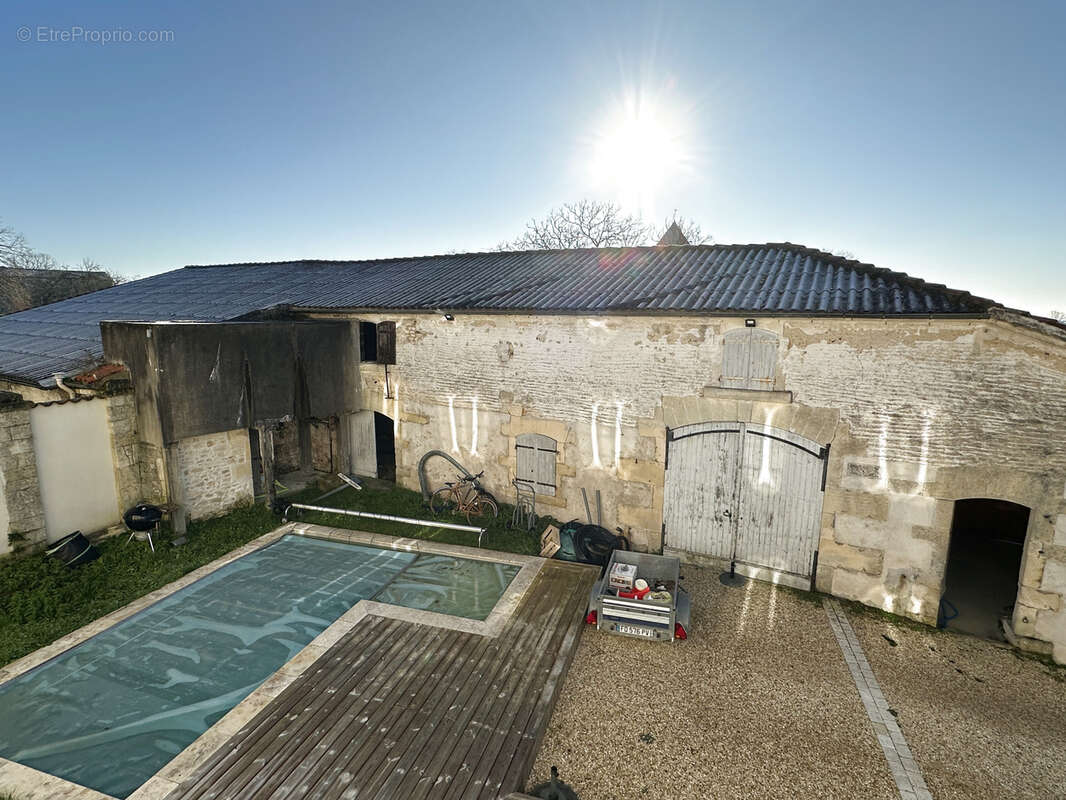 Maison à LOUZAC-SAINT-ANDRE