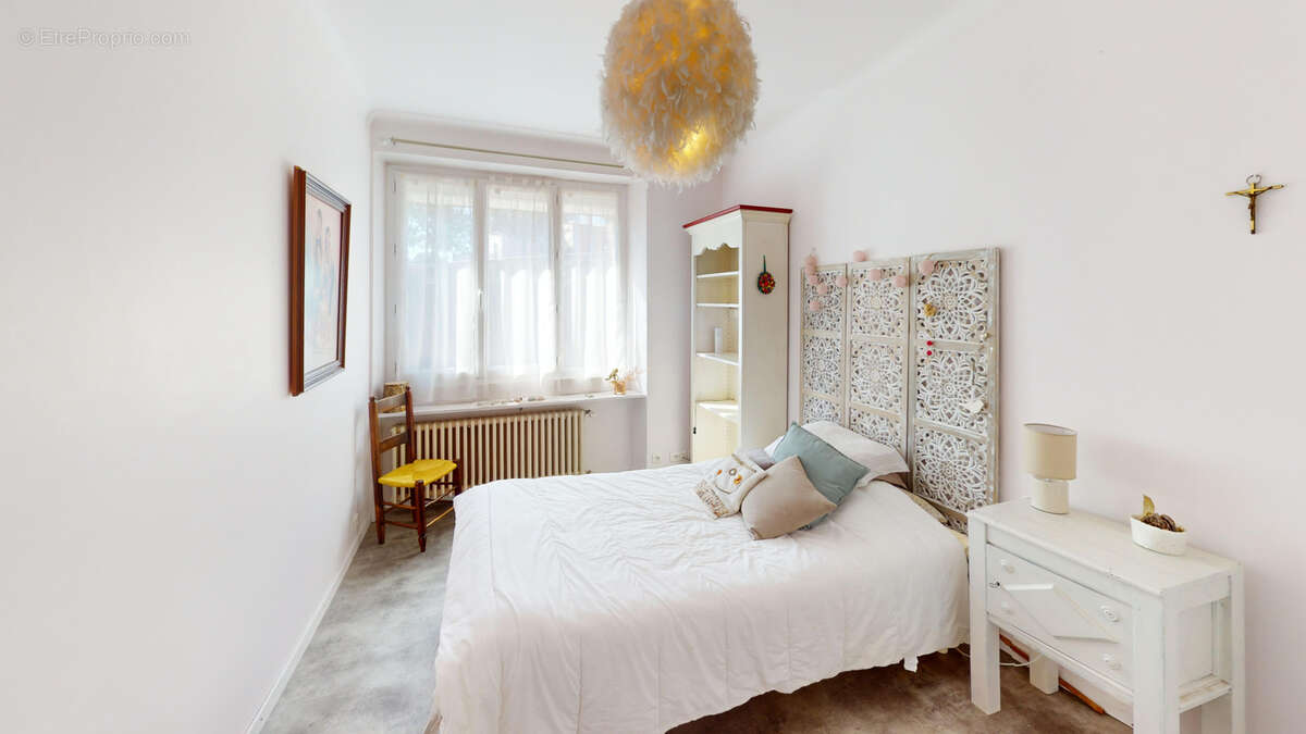 Maison à BARAQUEVILLE