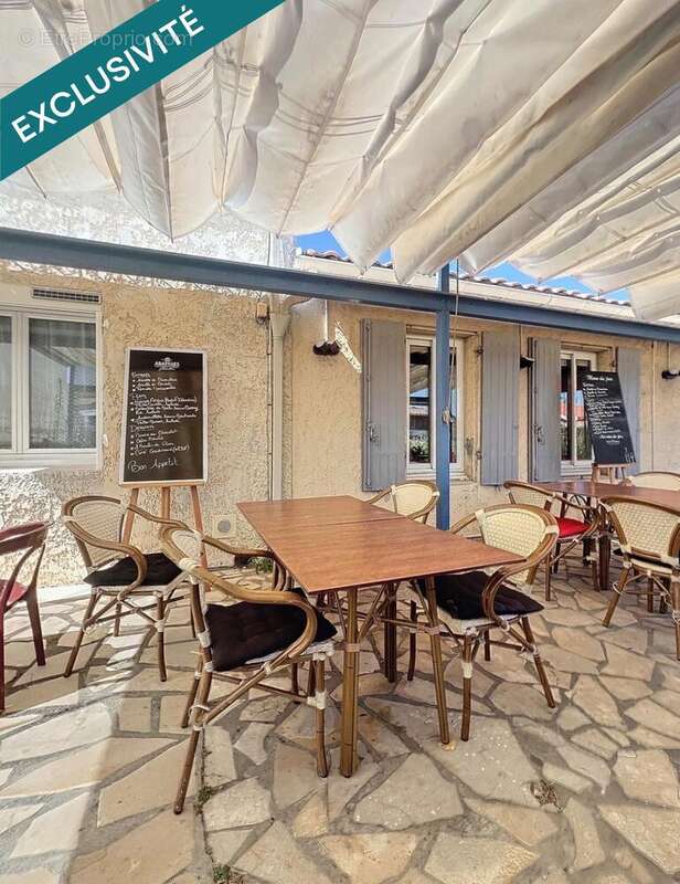 Photo 2 - Commerce à LE PORGE