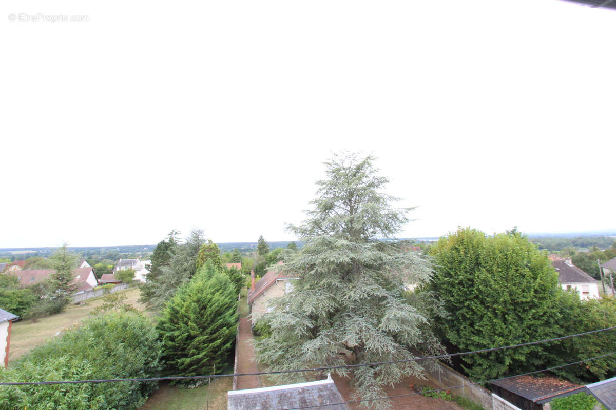 Appartement à LA CHARITE-SUR-LOIRE