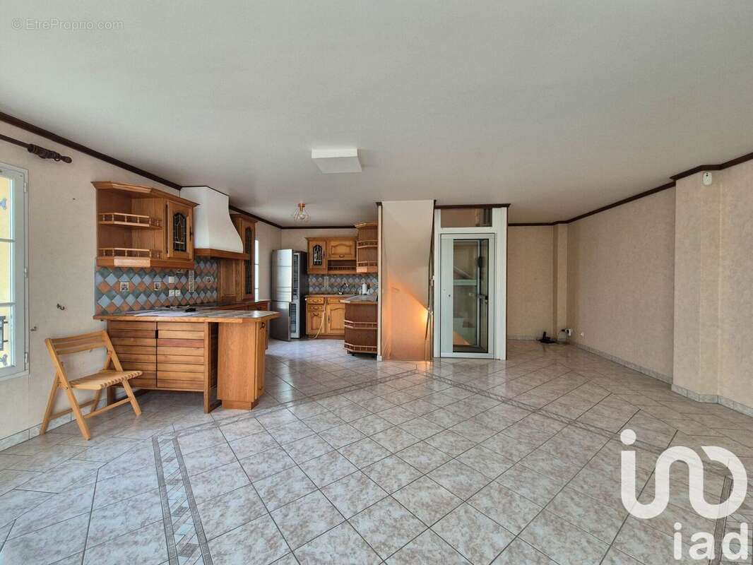 Photo 4 - Maison à HOUDAN