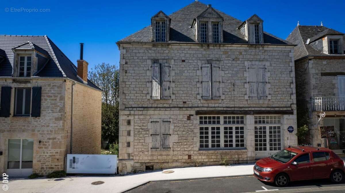 Commerce à CRESSENSAC