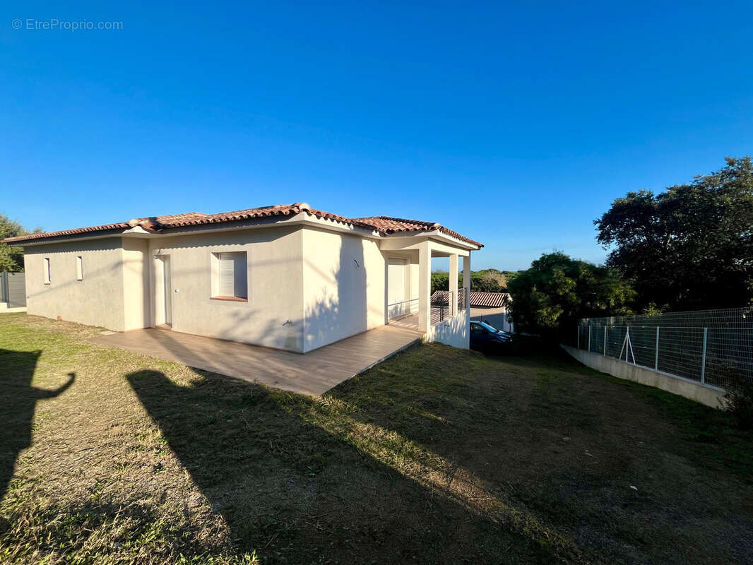 Maison à FREJUS