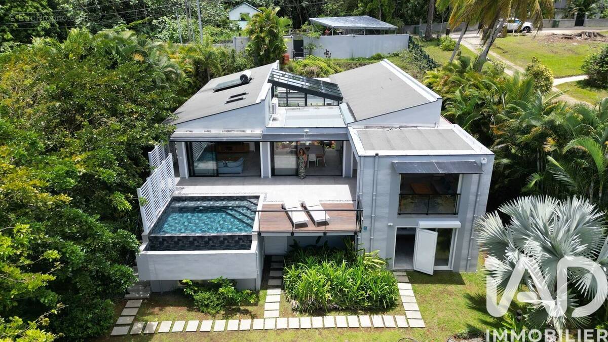 Photo 1 - Maison à PETIT-BOURG