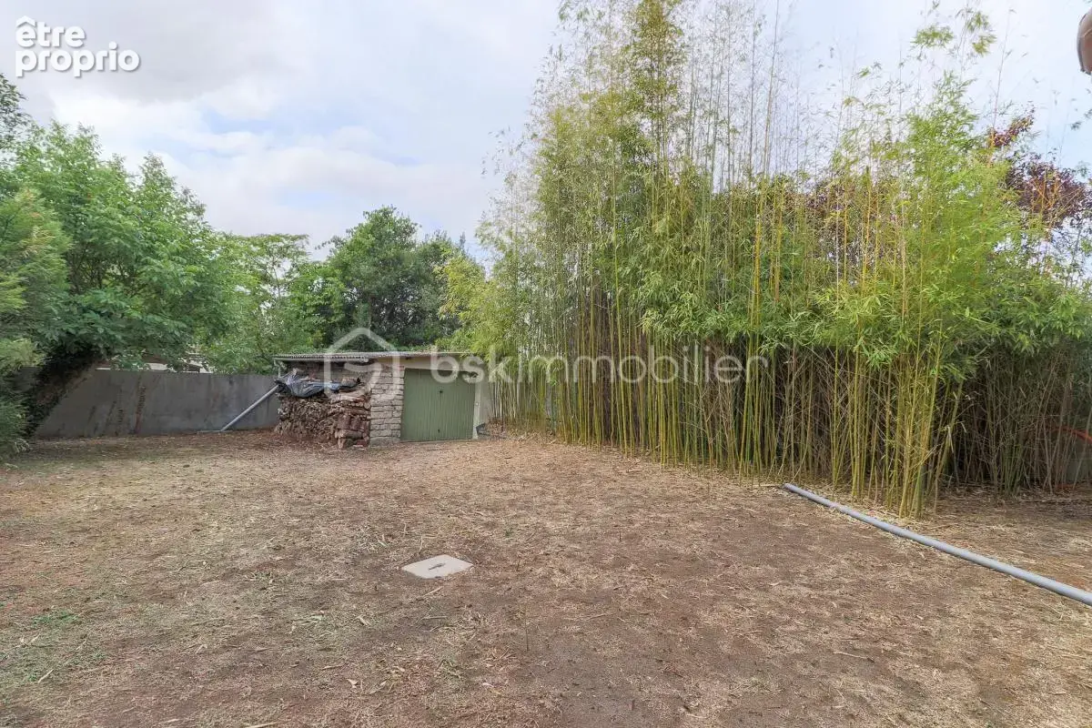  Maison familiale 3 chambres – Grand jardin – Sous-sol total – Garage – Gare RER D à pied - photo 18