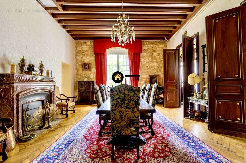 Maison à AMBARES-ET-LAGRAVE