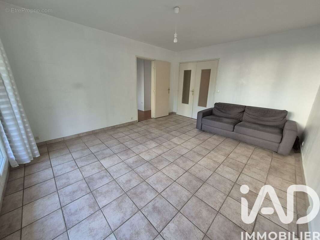 Photo 3 - Appartement à VERNEUIL-SUR-SEINE