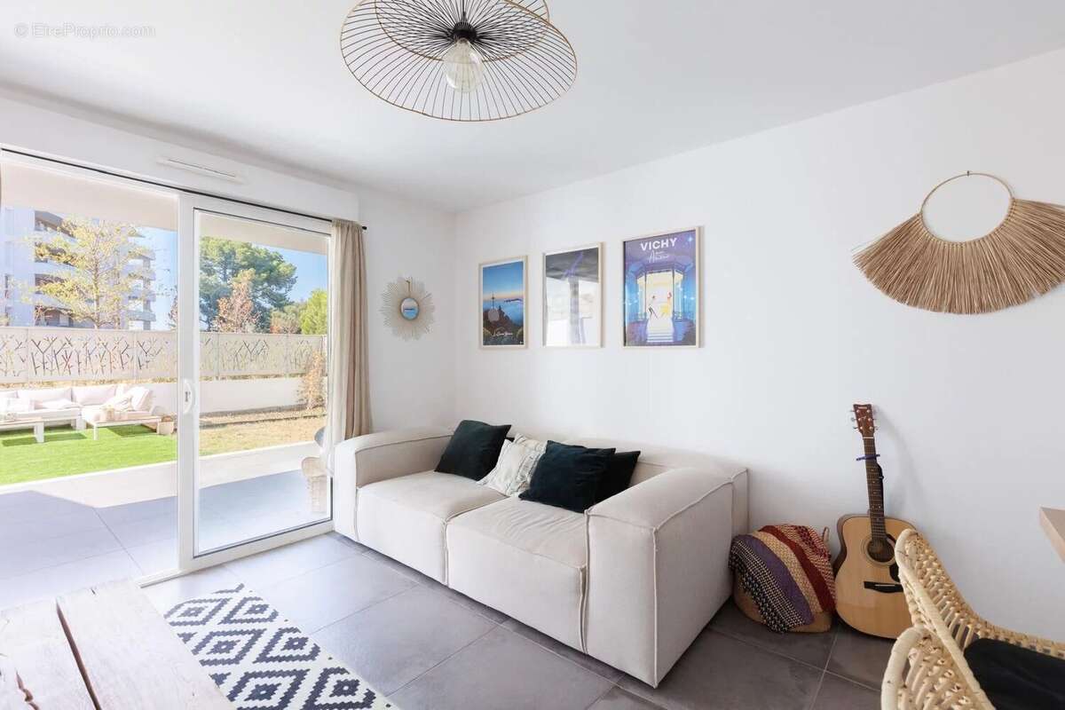 Appartement à MARSEILLE-9E